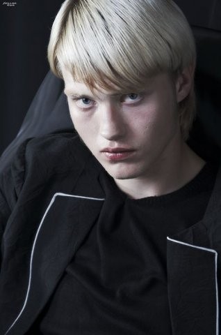 Graduation work: Love is a disaster...